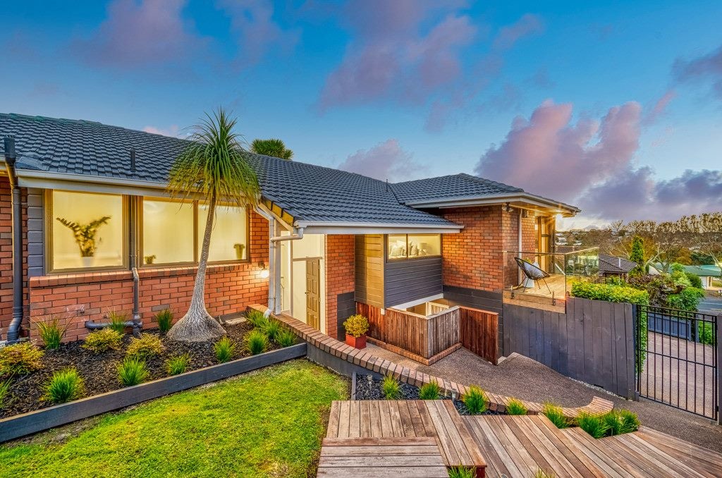 16A Sunnyview Avenue, Shelly Park, Auckland - Carousel 2