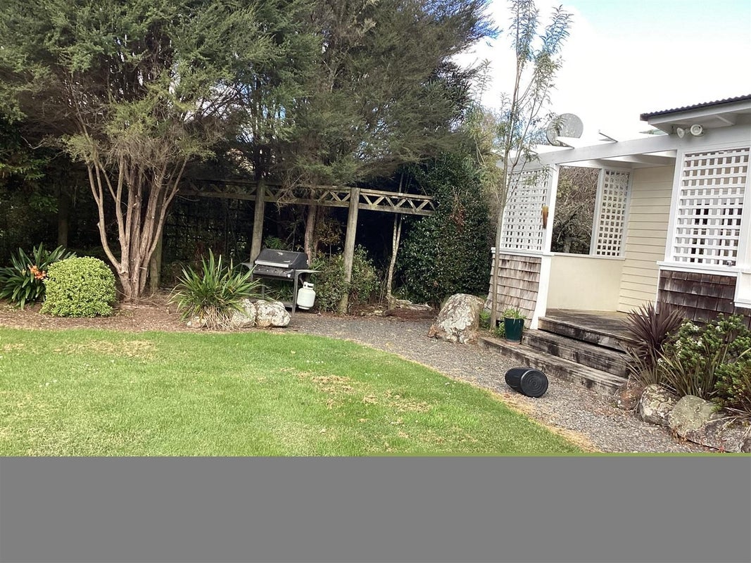 482 Ness Valley Road, Papakura - Carousel 2