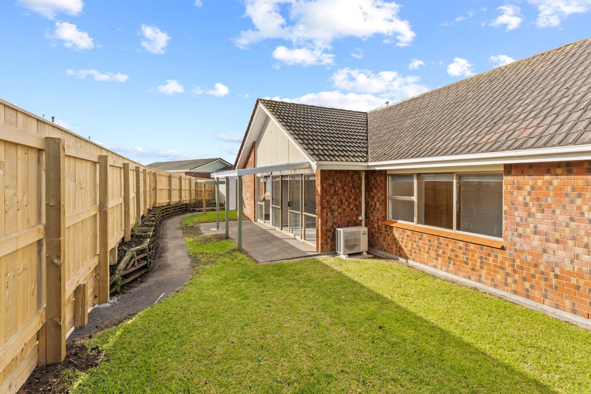 20 Cross Street, Castlecliff, Whanganui - Carousel 1