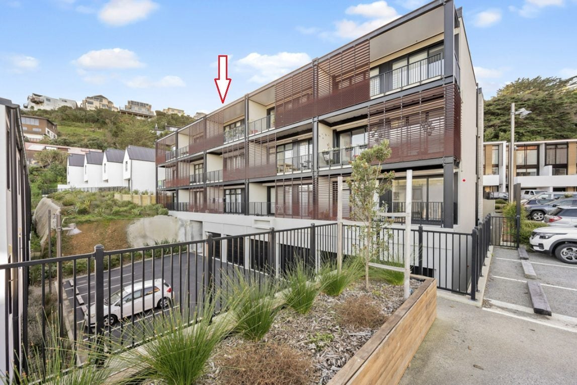 303/11 Jean Caldwell Way, Island Bay, Wellington - Carousel 1