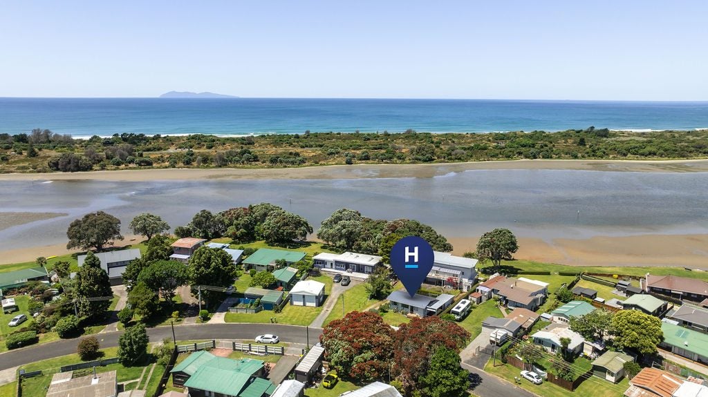 4A Roretana Drive, Athenree, Katikati - Carousel 1