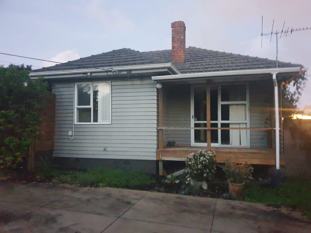 8 River Road, Te Atatu Peninsula, Auckland - Carousel 1