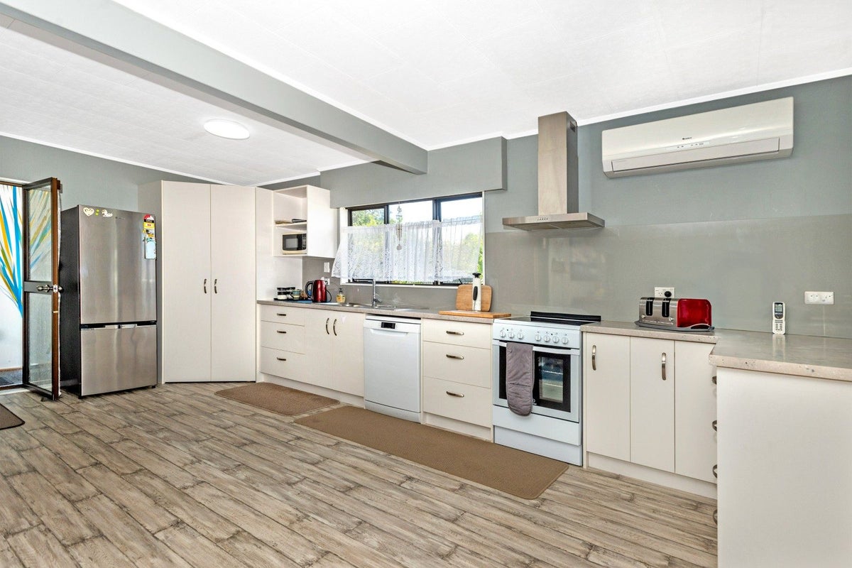 280 Rutene Road, Kaiti, Gisborne - Carousel 2