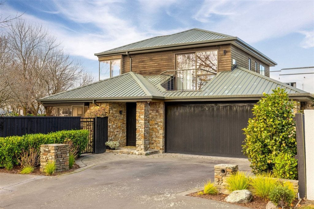 2 Buscot Gate, Avonhead, Christchurch - Carousel 1