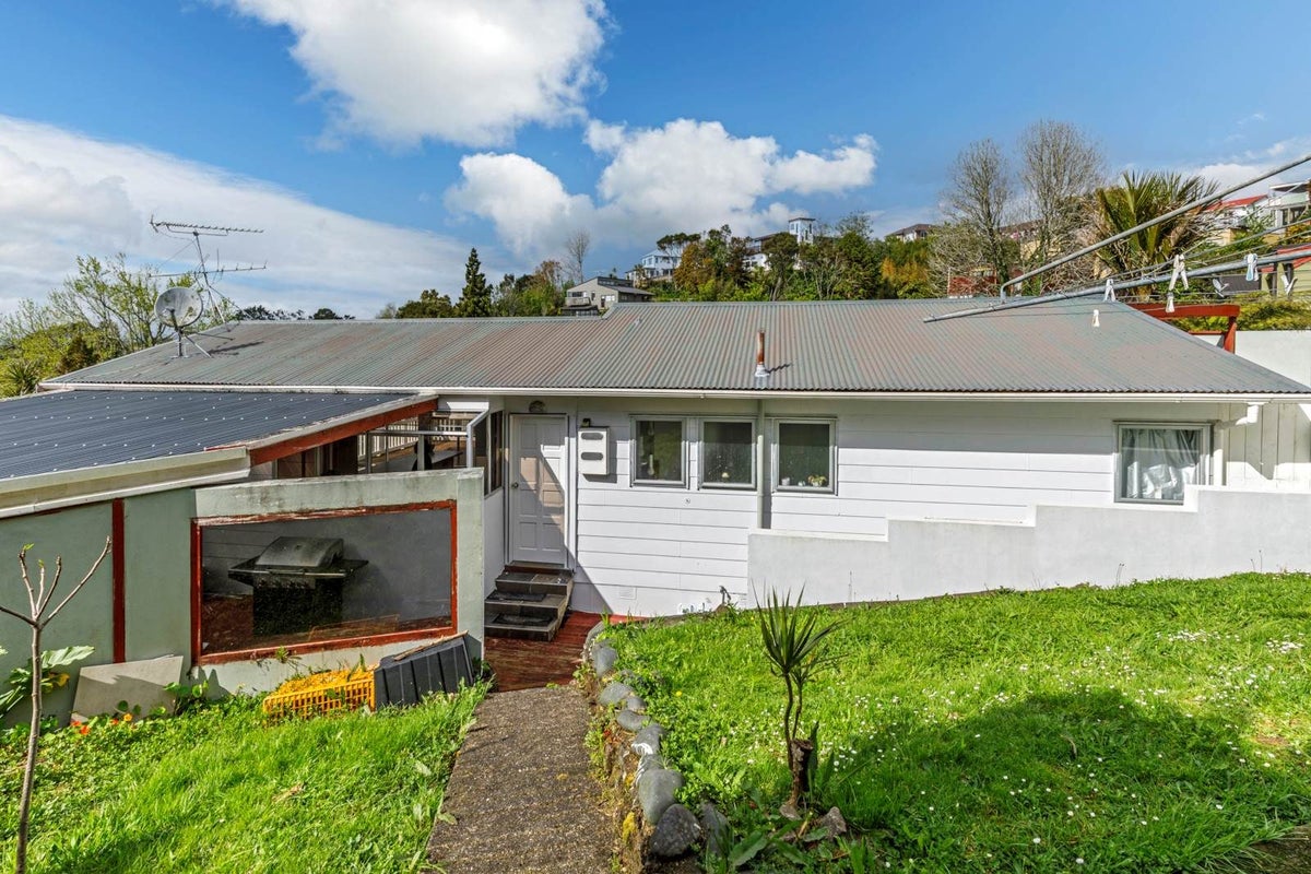 81 Ayton Drive, Totara Vale, Auckland - Carousel 26