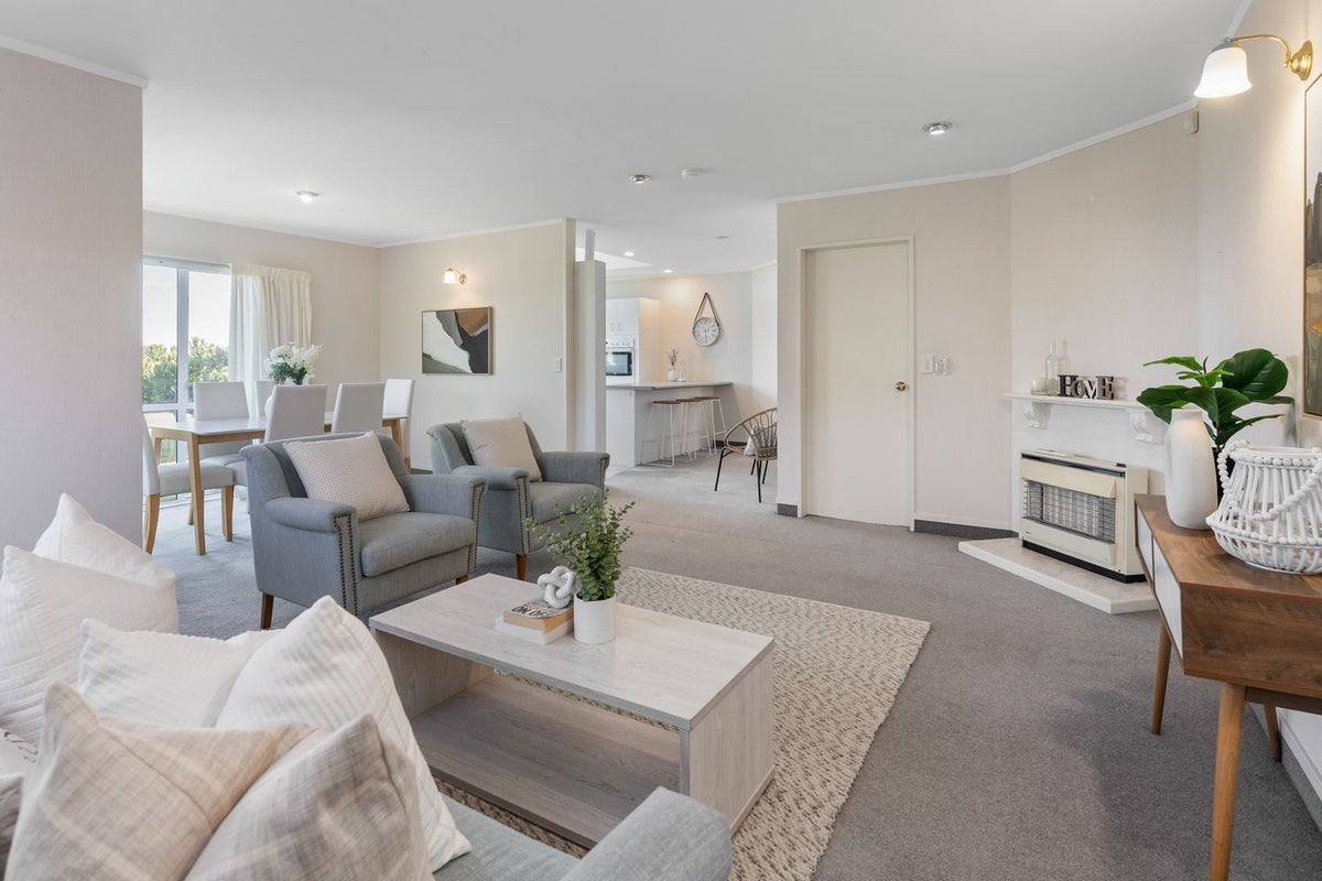 300 Manly Street, Paraparaumu Beach, Paraparaumu - Carousel 2