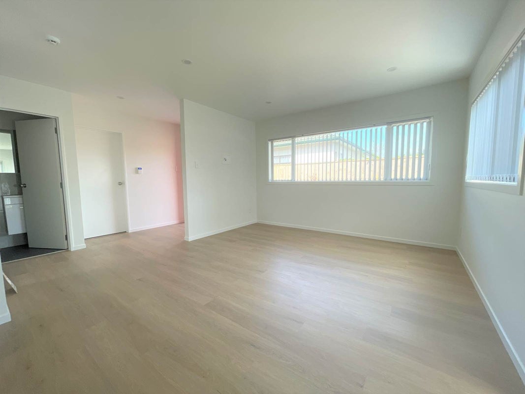 37B Arundel Street, Mount Roskill, Auckland - Carousel 2