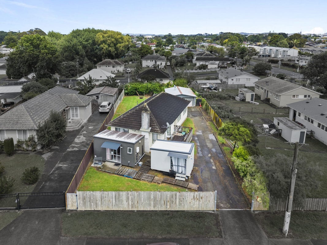 3 Clarkson Crescent, Otara, Auckland - Carousel 1