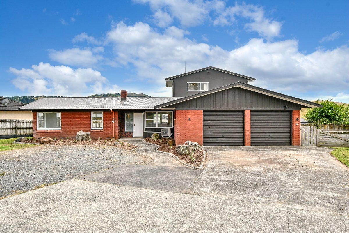 20 Helenslee Road, Pokeno - Carousel 1