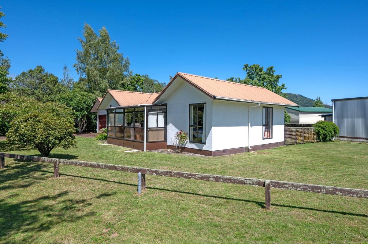 3 Candu Lane, Kinloch, Taupo - Carousel 2