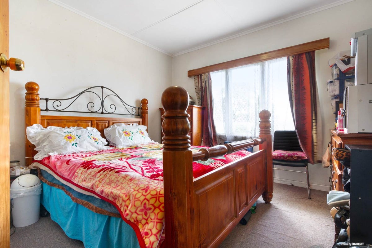 7 Archibald Road, Kelston, Auckland - Carousel 2