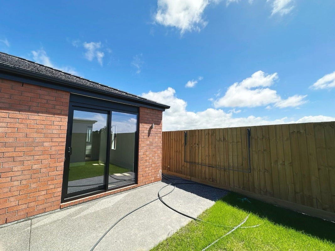 9 John Gibb Street, Belfast, Christchurch - Carousel 11