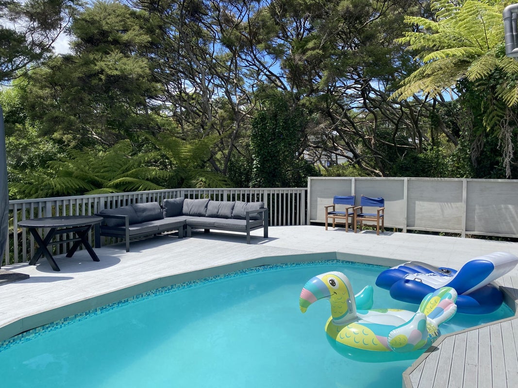 27 Aplin Place, Birkdale, Auckland - Carousel 1