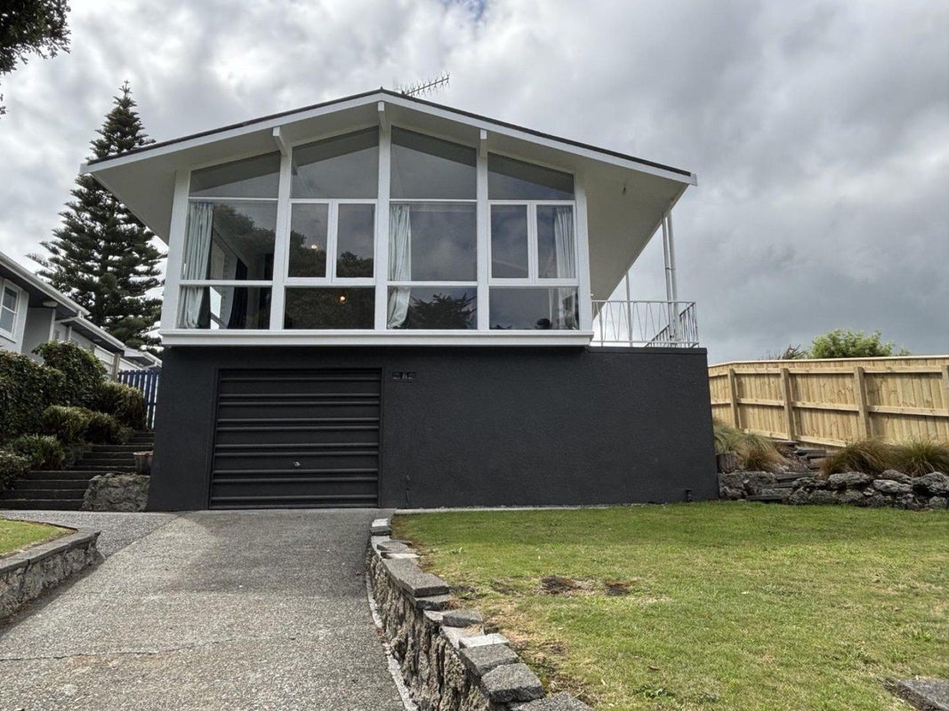 8 Virginia Heights, Otamatea, Whanganui - Carousel 1