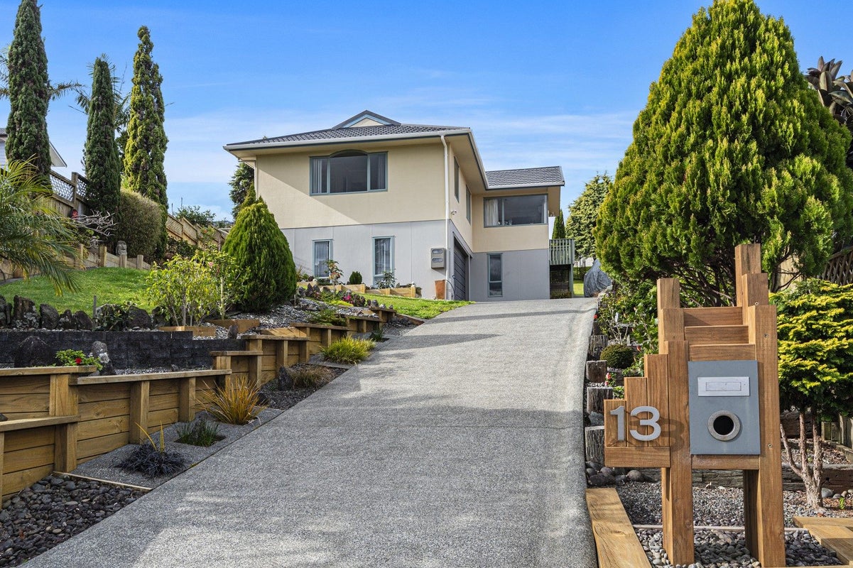 13 Ridgeway Drive, Kamo, Whangarei - Carousel 1