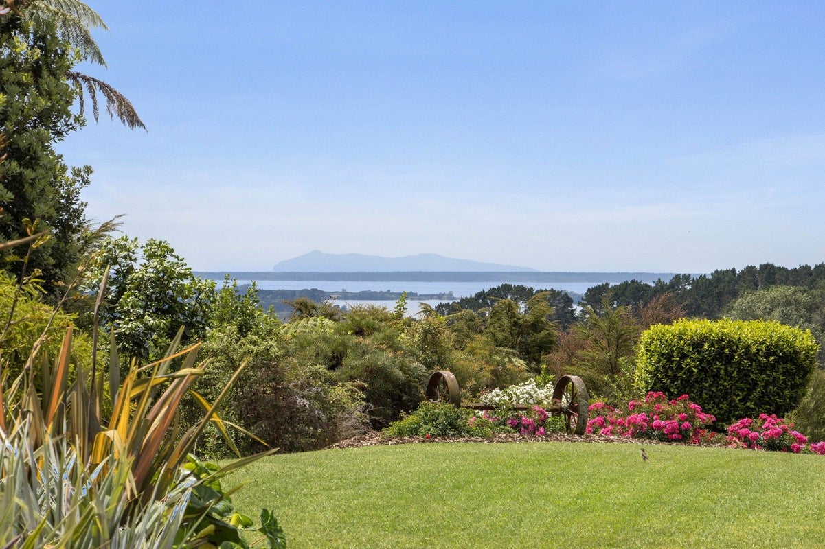 281A Lund Road, Aongatete, Katikati - Carousel 1