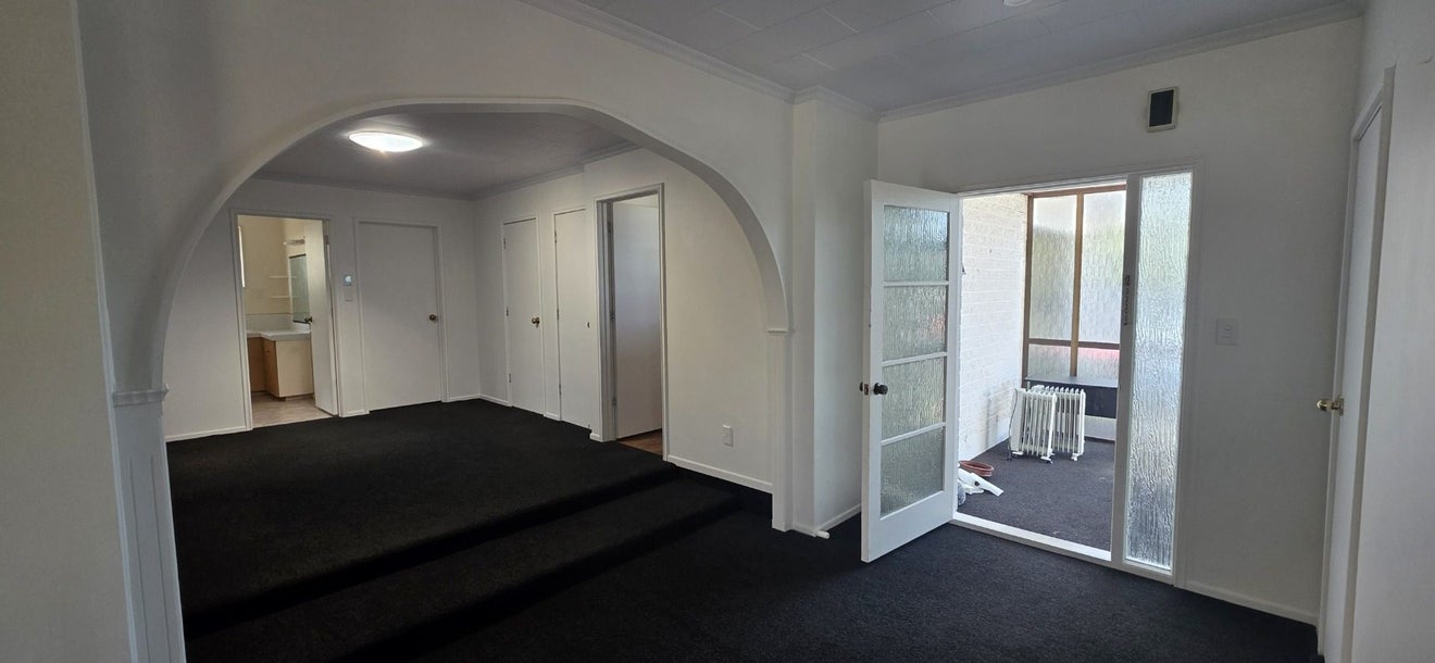 7 Poplar Grove, Whalers Gate, New Plymouth - Carousel 23