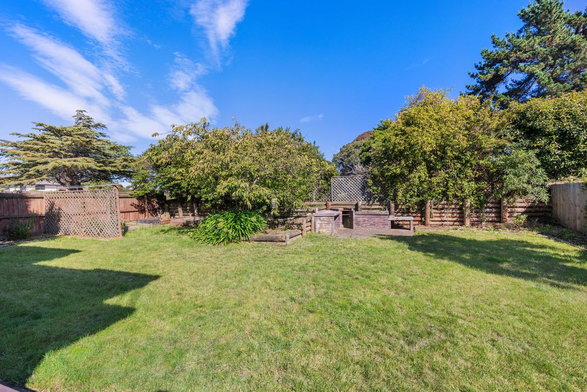 15 Briarmont Street, Avondale, Christchurch - Carousel 2
