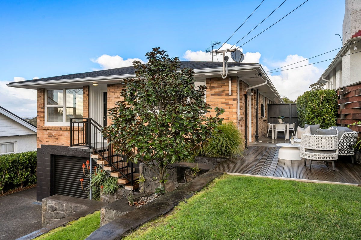 1/14 Quentin Avenue, Royal Oak, Auckland - Carousel 16