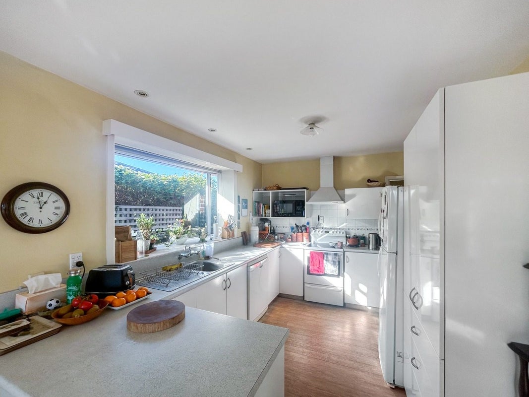 32 Greendale Avenue, Avonhead, Christchurch - Carousel 2