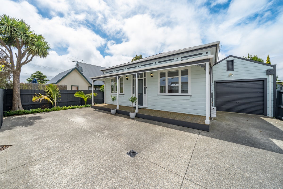 2/147 Riverside Drive, Waiwhetu, Lower Hutt - Carousel 2