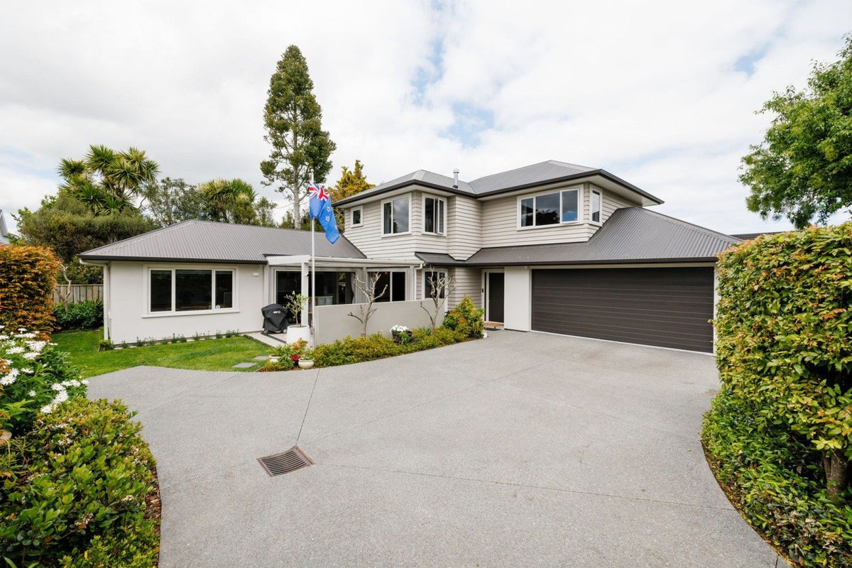 58A Clarkin Road, Fairfield, Hamilton - Carousel 1