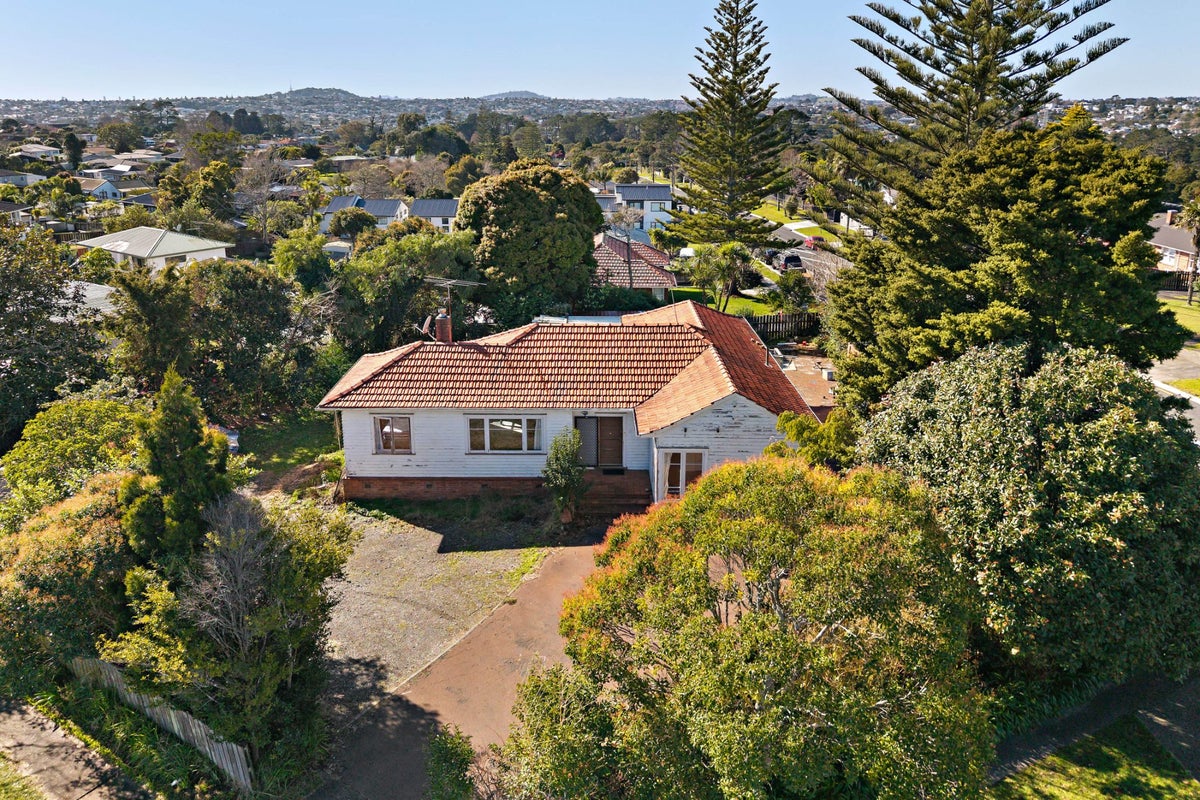 170 Astley Avenue, New Lynn, Waitakere City, Auckland - Carousel 1