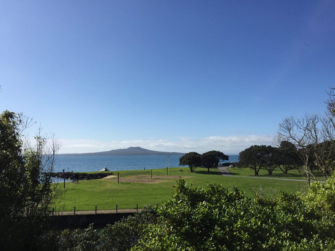 2/27 Commodore Parry Road, Castor Bay, Auckland - Carousel 18