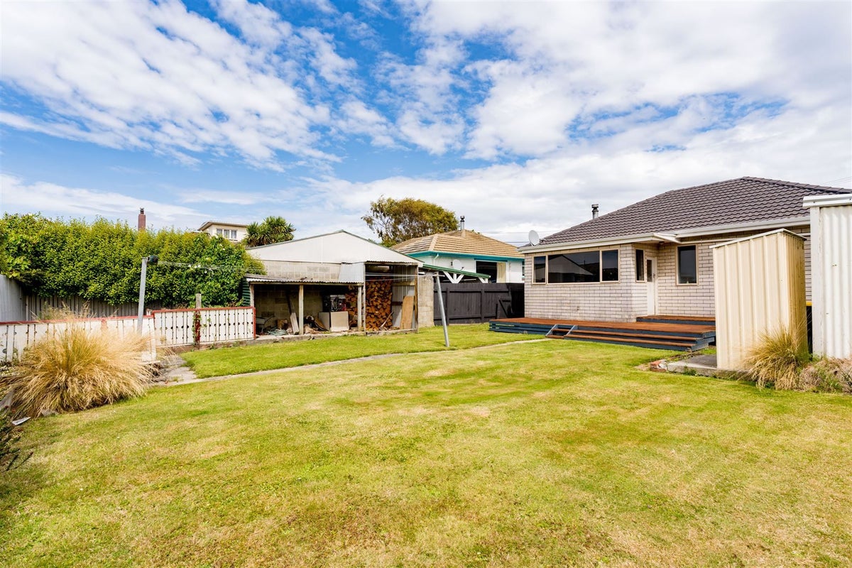 129 Riselaw Road, Calton Hill, Dunedin - Carousel 1