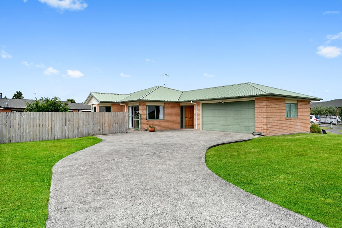 15 Kittyhawk Place, Melville, Hamilton - Carousel 2