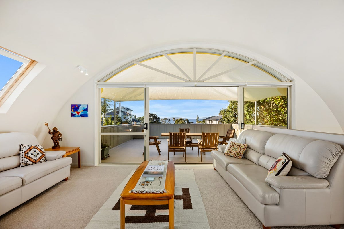 1391 Whangaparaoa Road, Army Bay, Whangaparaoa - Carousel 2