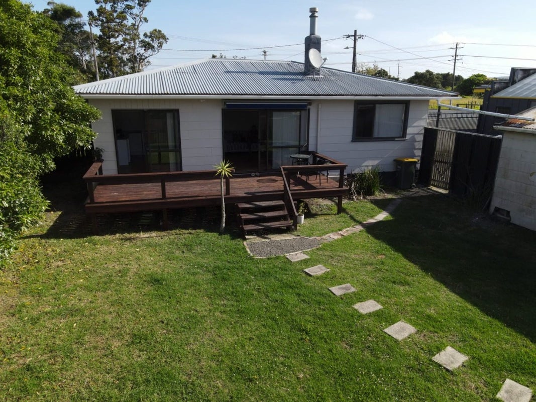 3 Springs Road, Parakai, Helensville - Carousel 1