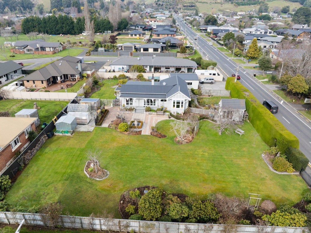 39 Riccarton Road East, East Taieri, Mosgiel - Carousel 1