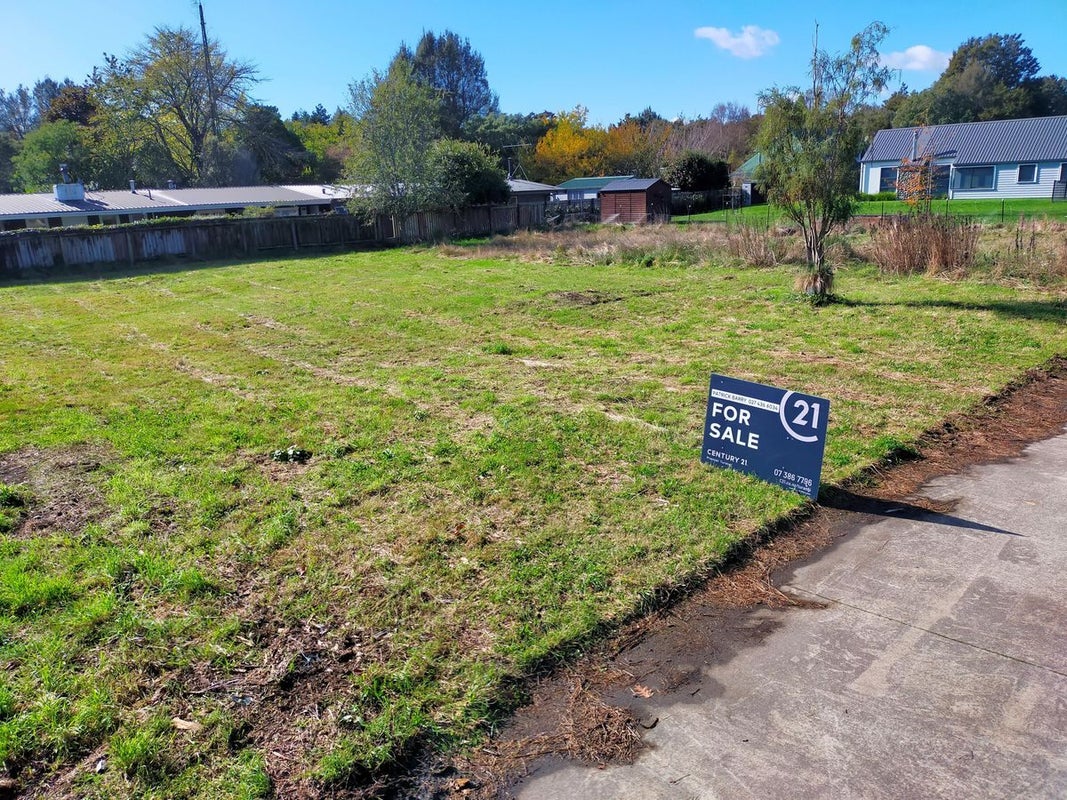 5 Elder Lane, Taupo - Carousel 2