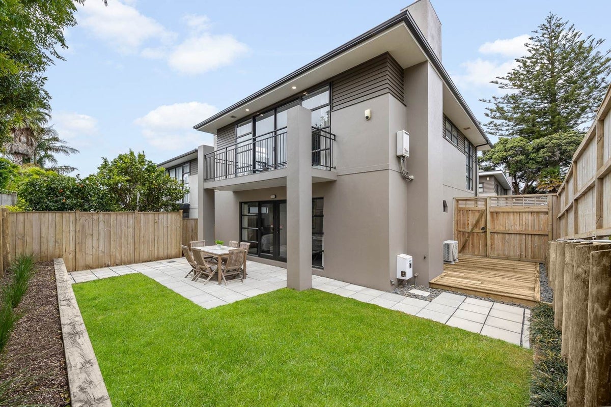 74A Ireland Road, Mount Wellington, Auckland - Carousel 2