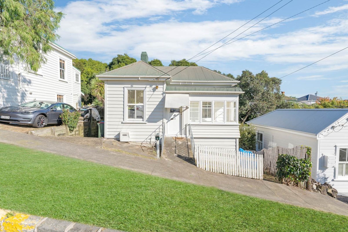 8 Alexander Street, Kingsland, Auckland - Carousel 1
