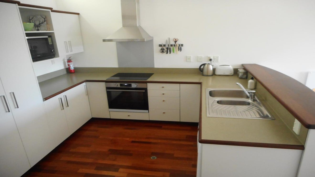 23/23 Tennyson Street, Te Aro, Wellington - Carousel 2