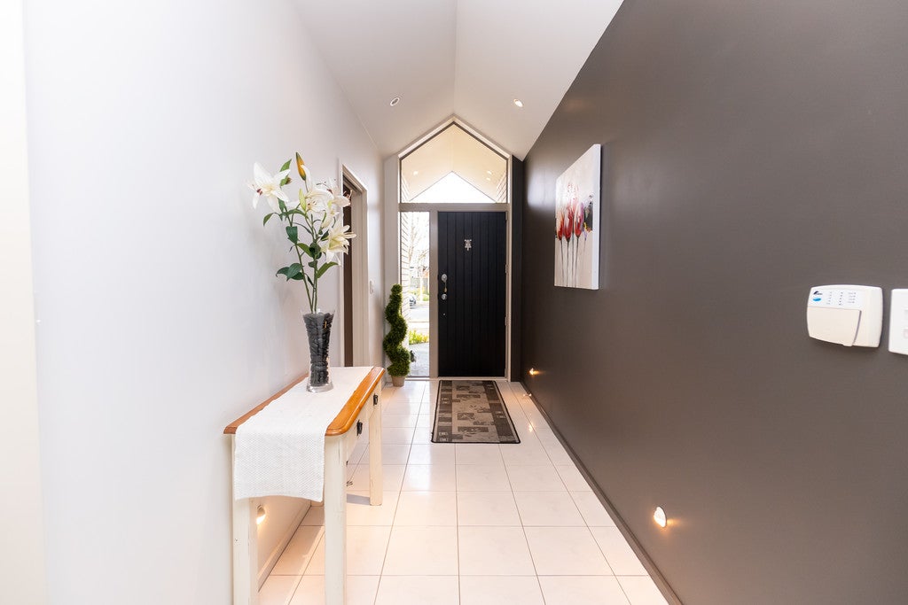 27 Richard Seddon Drive, Northwood, Christchurch - Carousel 2