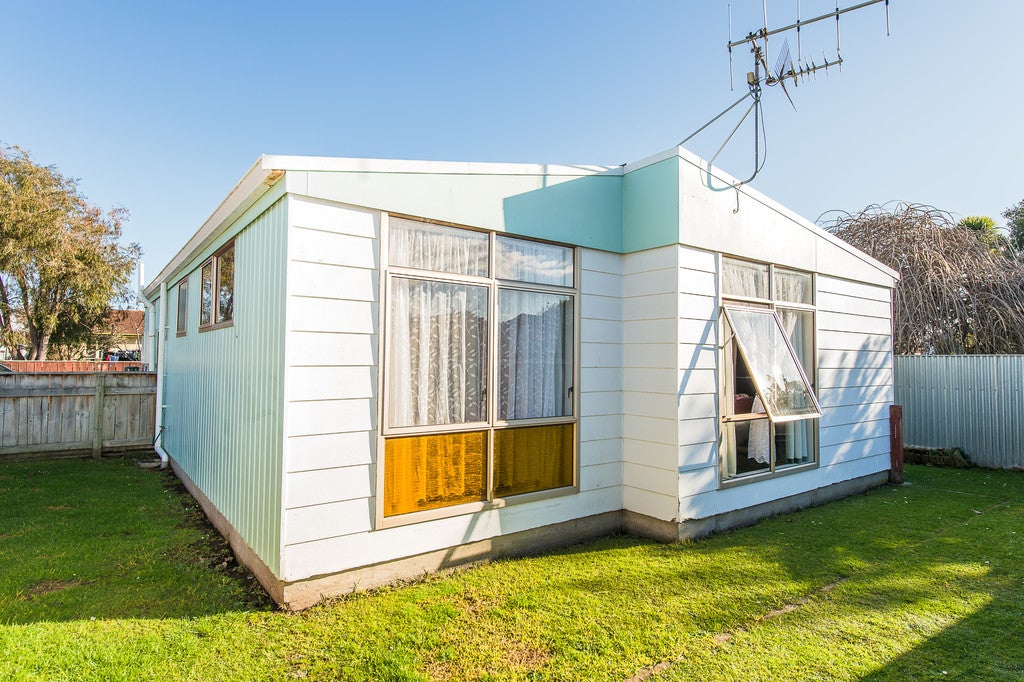 51D Patapu Street, Whanganui East, Whanganui - Carousel 1