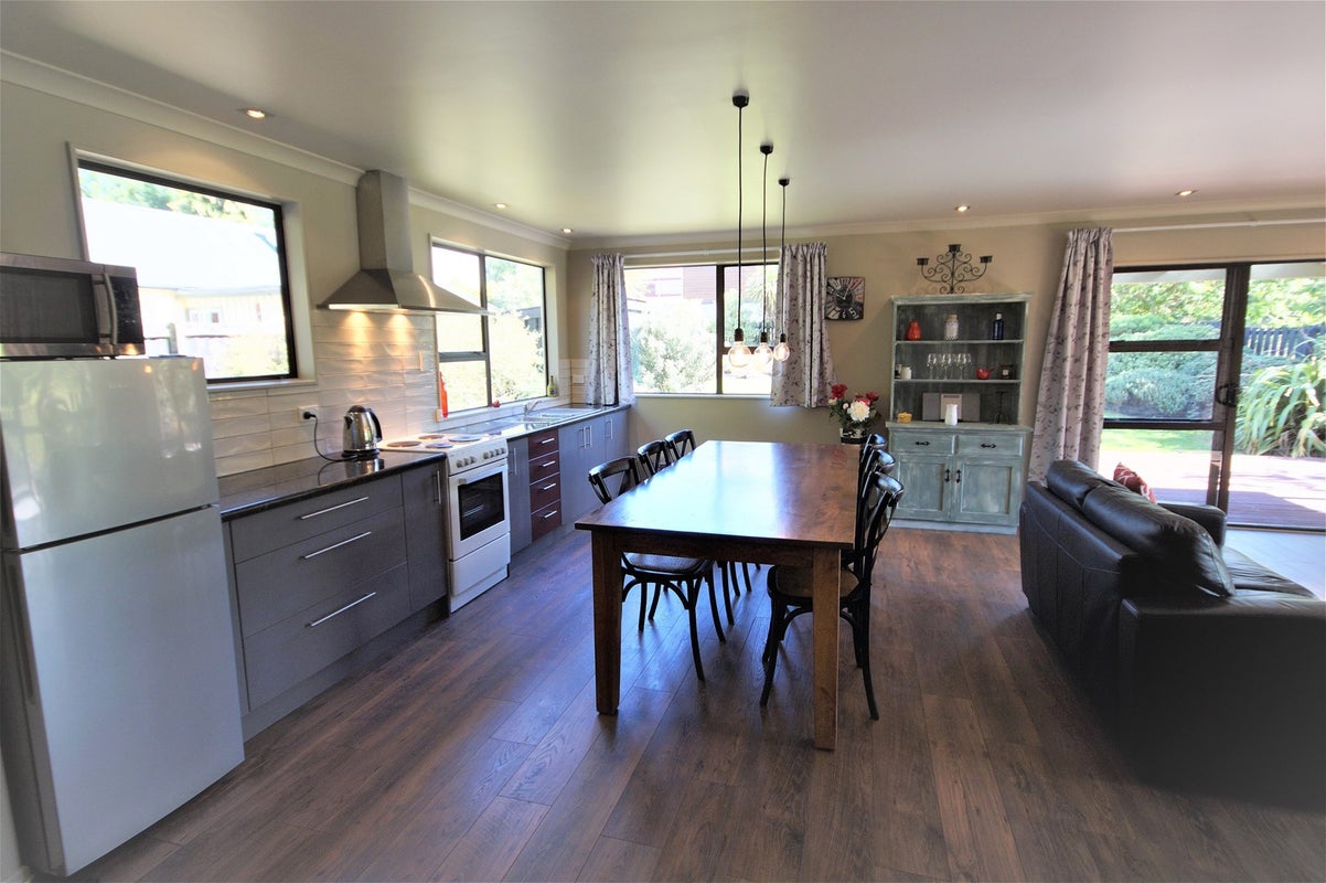 26 Bath Street, Hanmer Springs, Hanmer Springs - Carousel 2