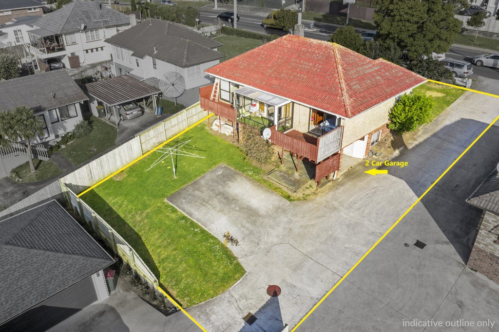 12 Orams Road, Hillpark, Auckland - Carousel 1