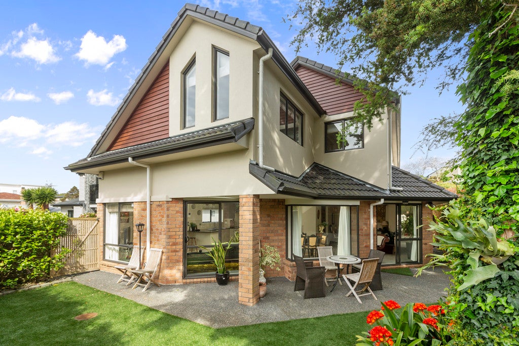 273 Gillies Avenue, Epsom, Auckland - Carousel 1