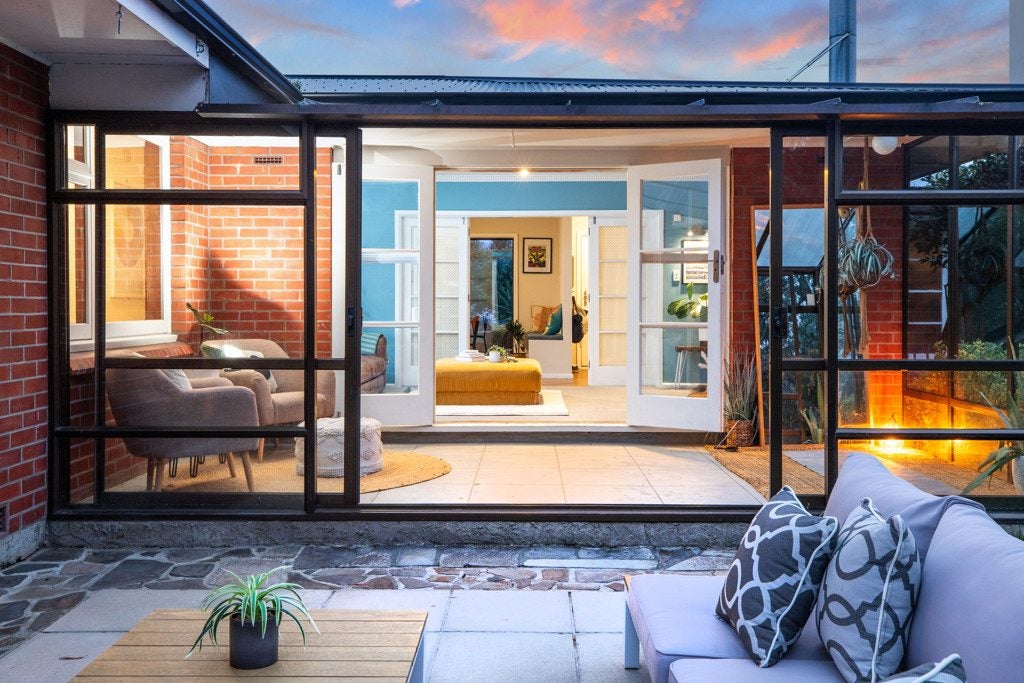 23 Renwick Place, Hillmorton, Christchurch - Carousel 2