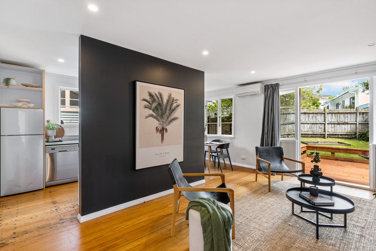 1/45 Hutchinson Avenue, New Lynn, Auckland - Carousel 2