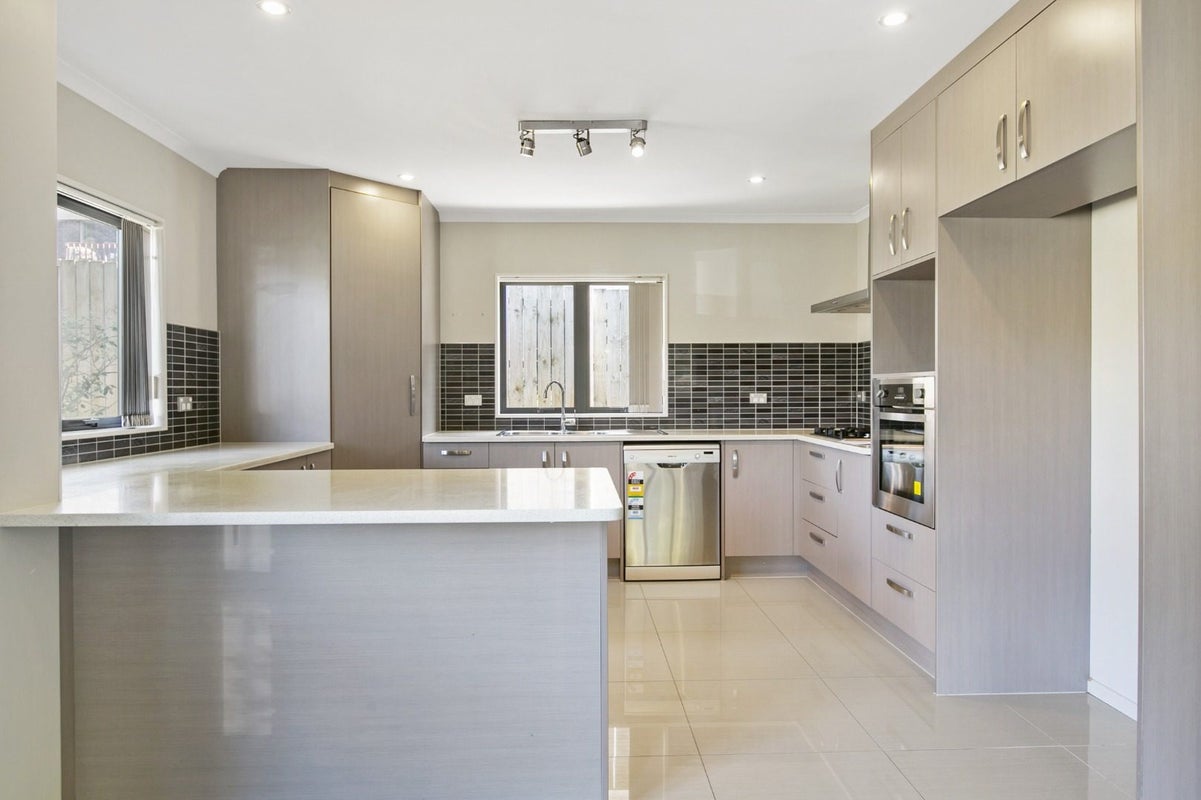 28 Stratford Road, Manurewa, Auckland - Carousel 2