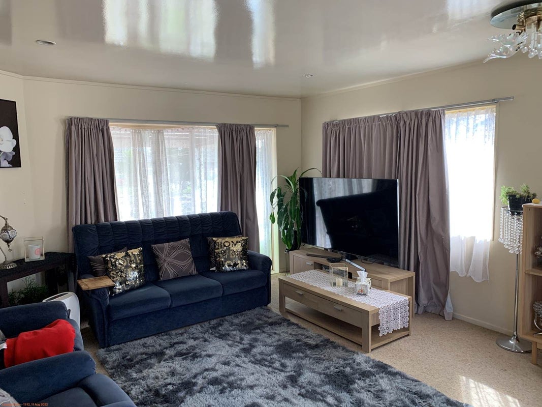 17 Gadsby Road, Favona, Auckland - Carousel 1