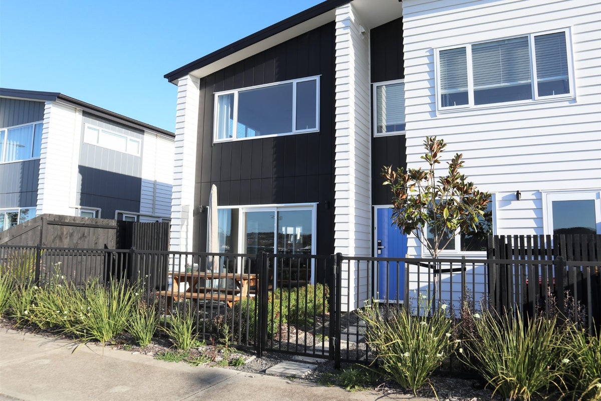3/2 Tarras Road, Kumeu - Carousel 13