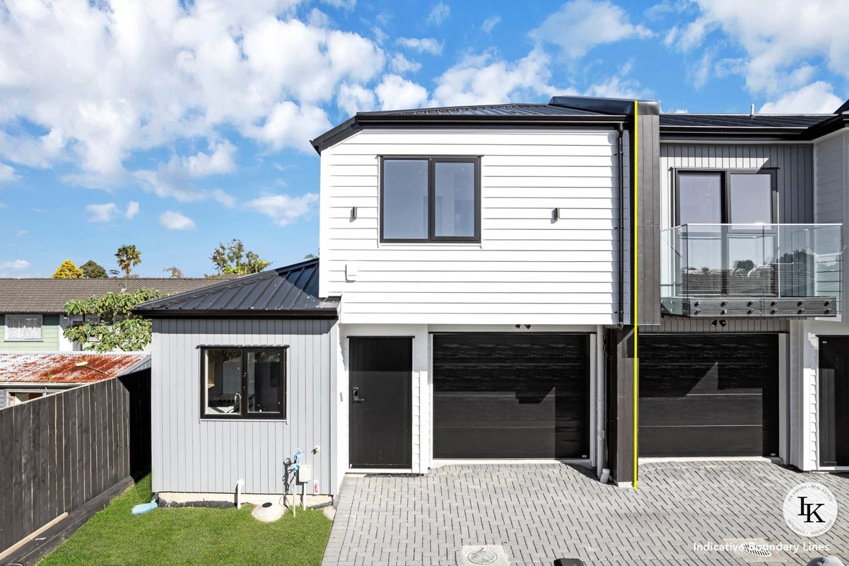 8D Benton Place, Manurewa, Auckland - Carousel 1