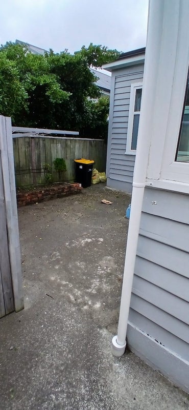 104 Onepu Rd, Lyall Bay, Wellington - Carousel 1