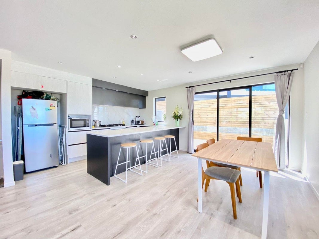 2/874A Mount Eden Road, Three Kings, Auckland - Carousel 2